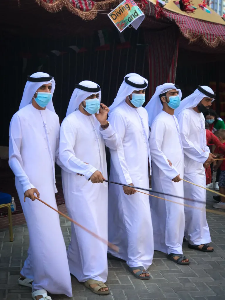 What To Wear In Abu Dhabi 2024 - Best Tips From A Resident