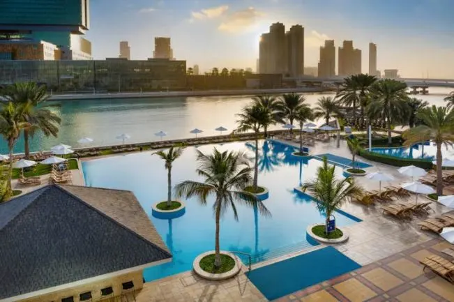 beach rotana hotel in abu dhabi