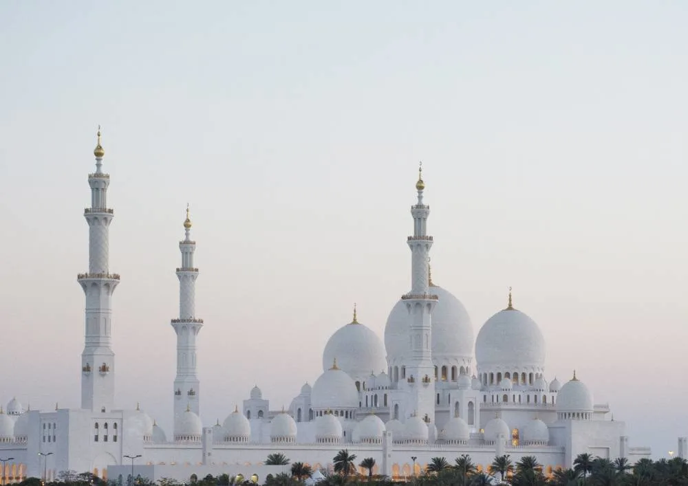 big mosque in abu dhabi