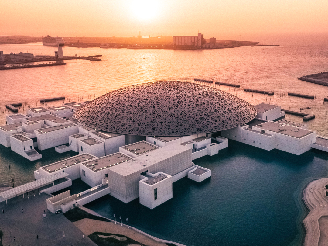 kayaking louvre abu dhabi