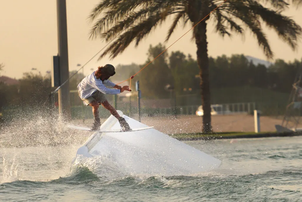 abu dhabi wetter september