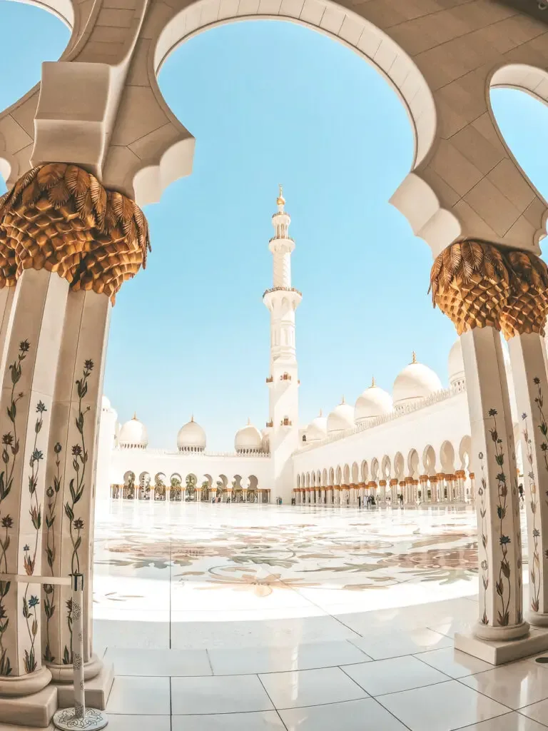 best time to visit abu dhabi grand mosque