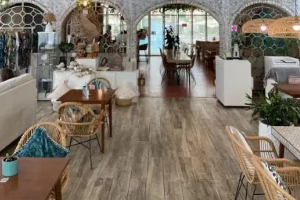 Sanderson's Café