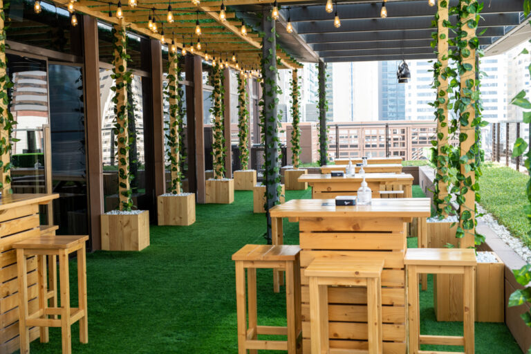 Best Sports Bars in Abu Dhabi 2024 Fun Sports Bars Abu Dhabi