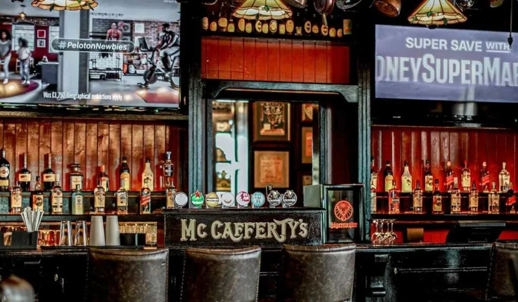 best bars in abu dhabi