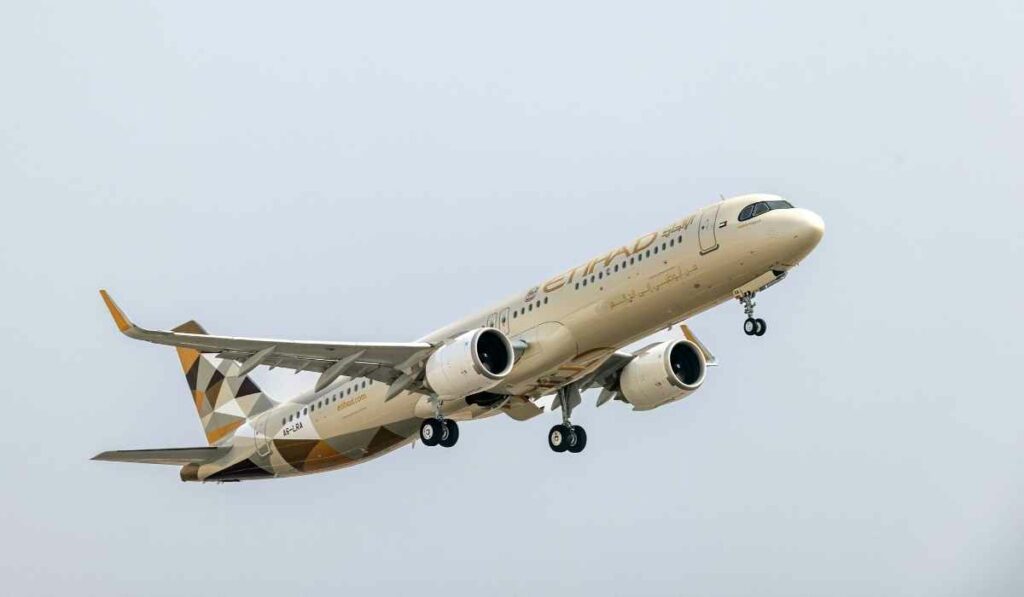 etihad airways awards