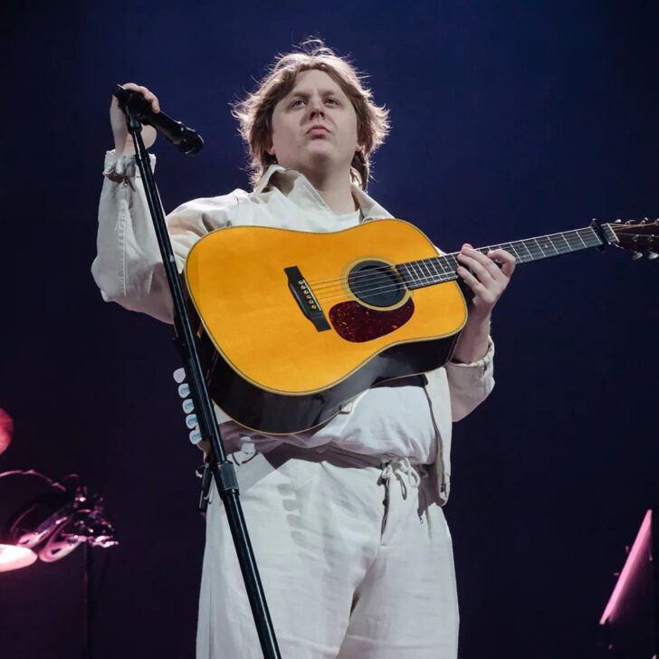 lewis capaldi at saadiyat nights