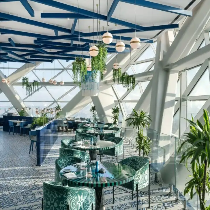 Saturday brunch with sea view in Abu Dhabi