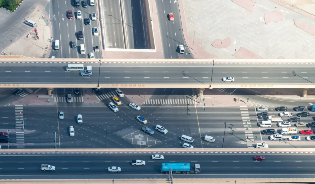 Variable speed limit system in Abu Dhabi