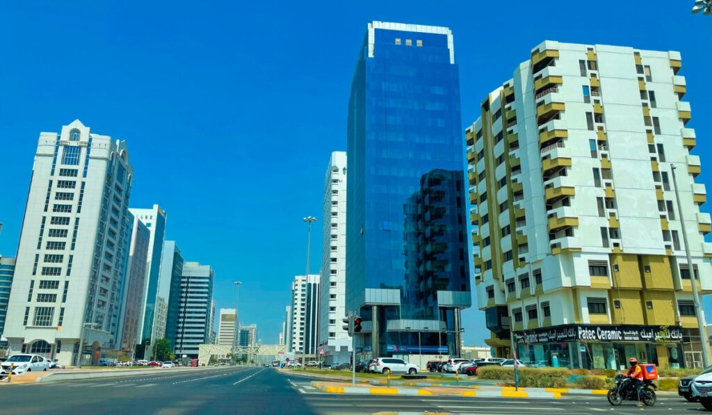 partial road closure in abu dhabi