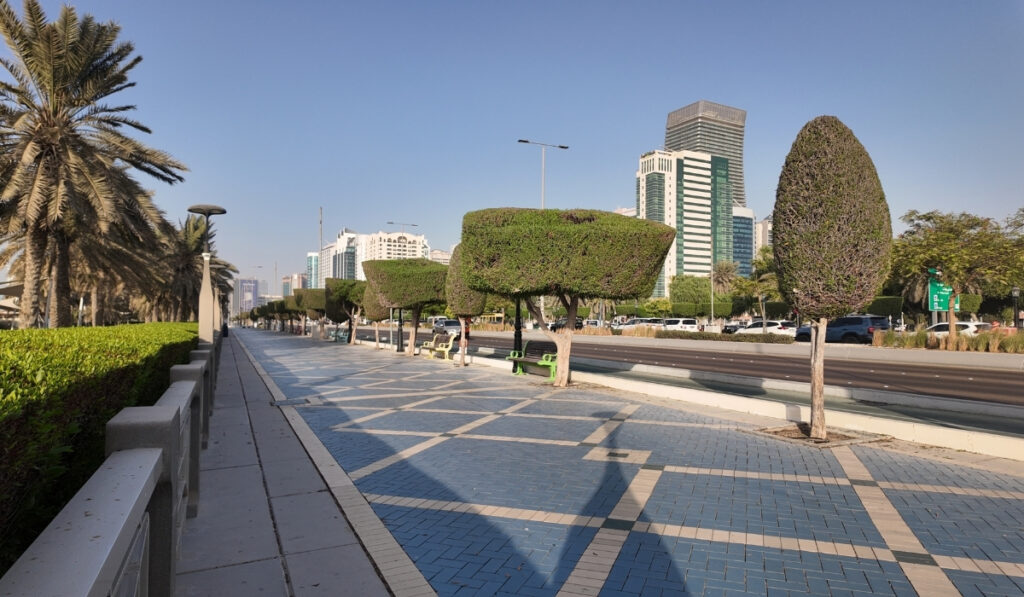 best walking routes in Abu Dhabi