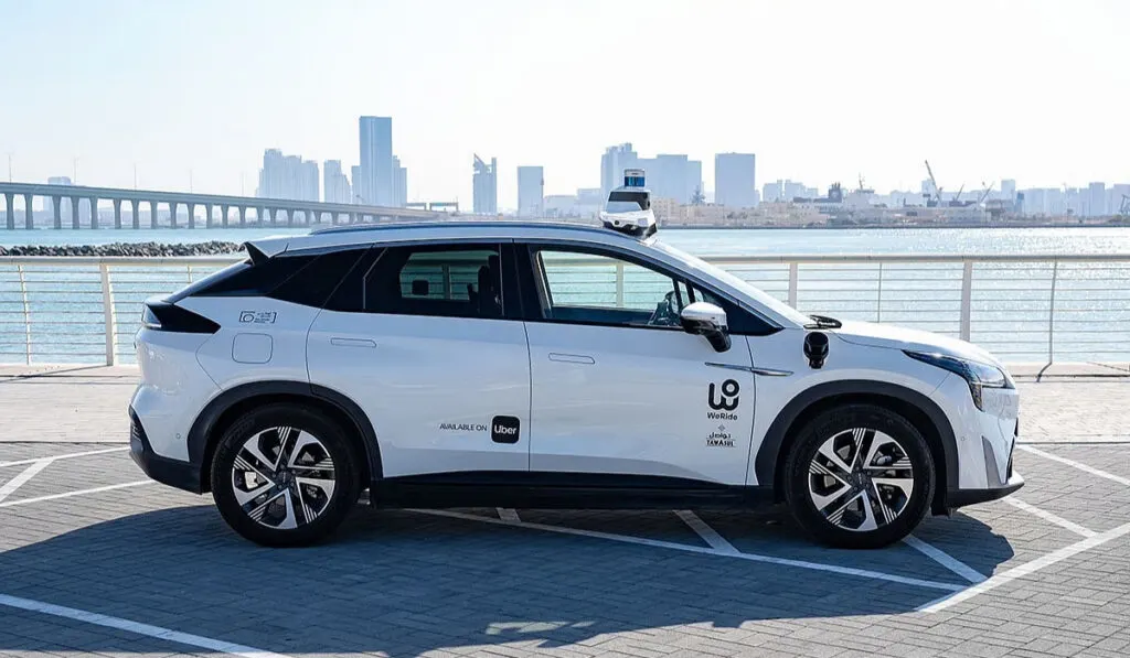 commercial driverless taxis in abu dhabi