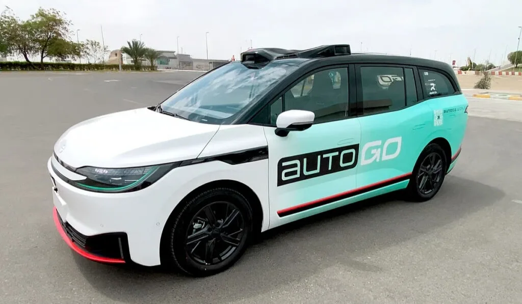 commercial driverless taxis in abu dhabi - autogo