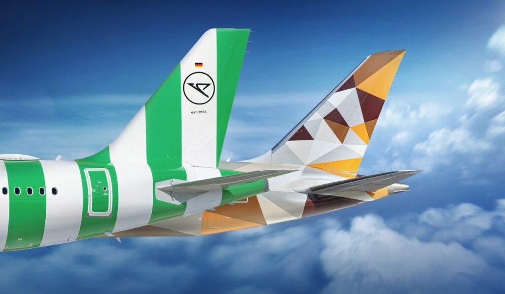 Condor in Abu Dhabi Etihad Airways