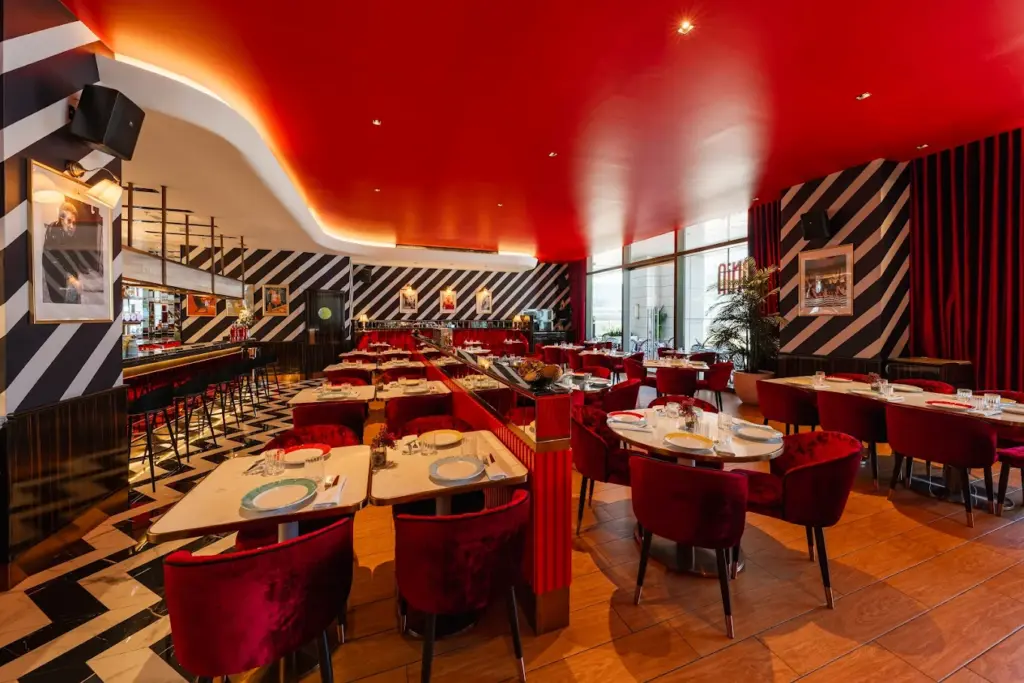 best business lunch abu dhabi at Antonia Chic, The Galleria