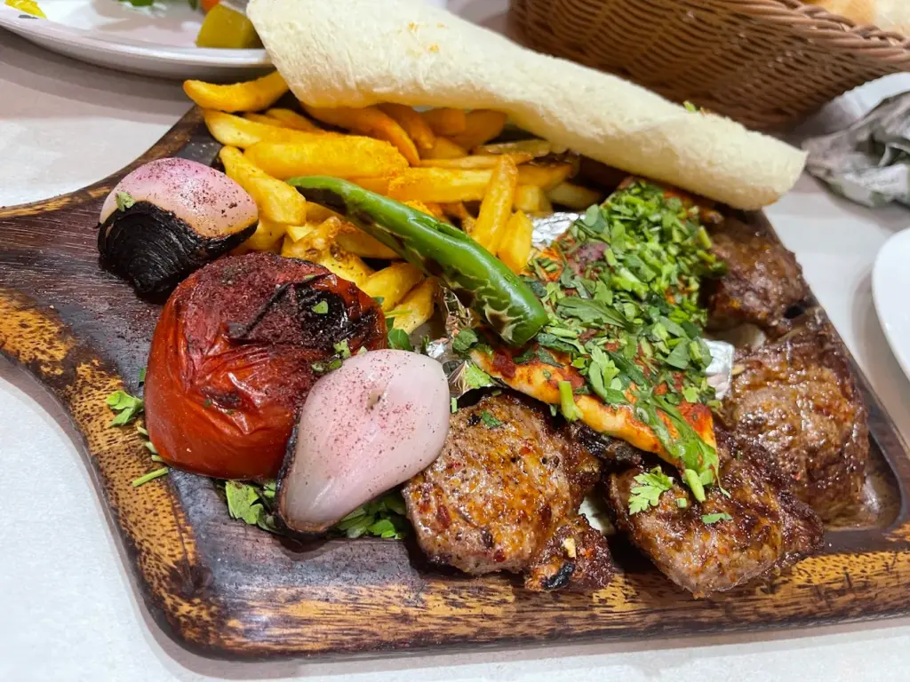 affordable restaurants in abu dhabi at Bait El Khetyar FOOD