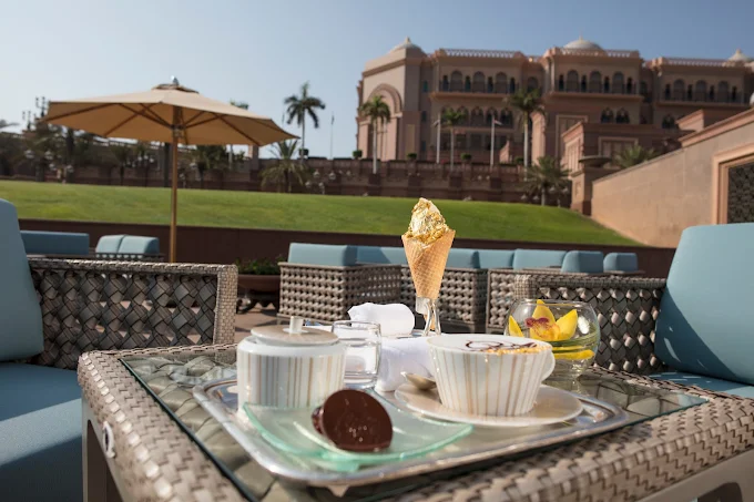 best outdoor cafe in abu dhabi at Cafe Fountain