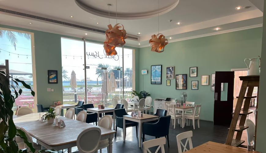 Pet Friendly Restaurants in Abu Dhabi at Circle Cafe