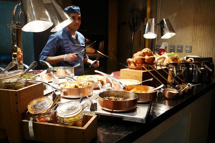  Best Brunches in Abu Dhabi at Crust Brunch