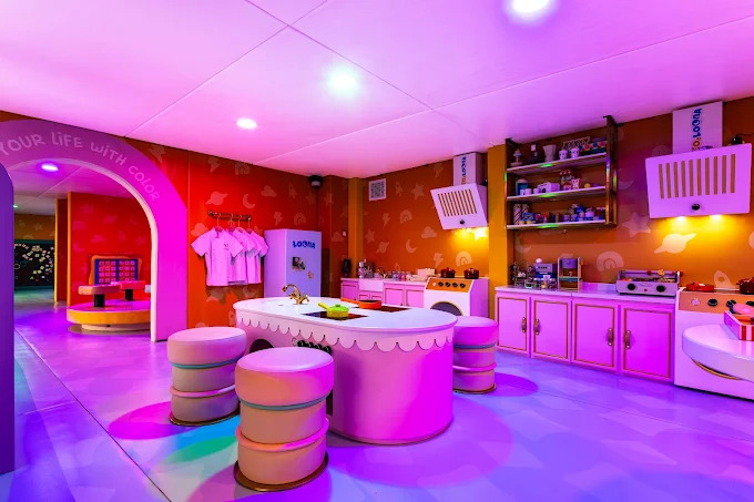 Best Padel Courts in Abu Dhabi at Leo & Loona, Yas Mall