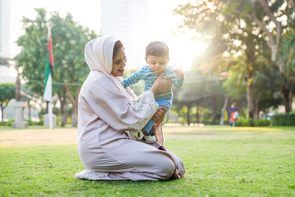 UAE Proposes Extending Paid Maternity Leave to 98 Days