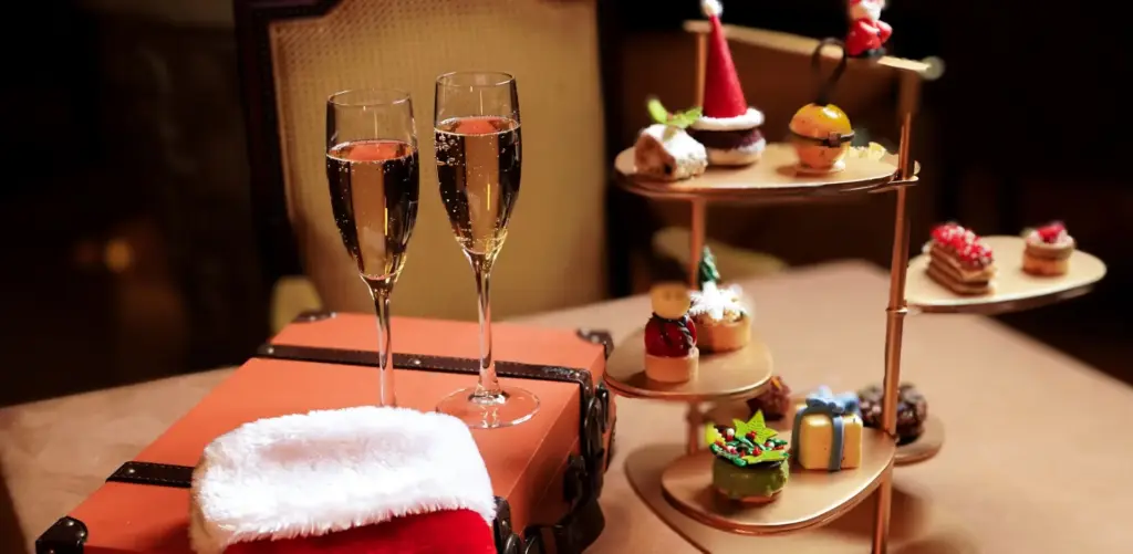 Table at Noon at Shangri-La Abu Dhabi | French Midday DiningTable at Noon at Shangri-La Abu Dhabi | French Midday Dining