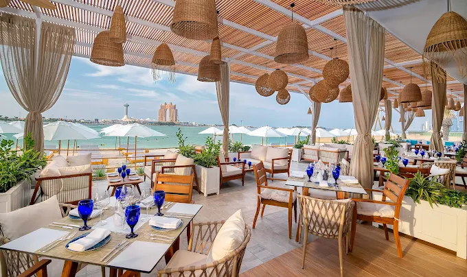 Relaxed seaside lunch in Abu Dhabi at West Bay Lounge, Al Bateen