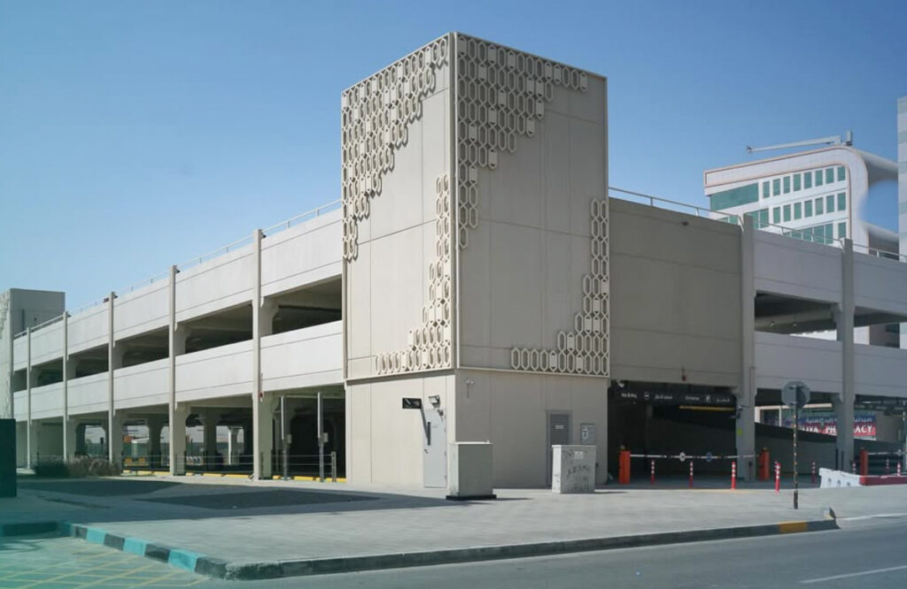 Abu Dhabi parking facilities