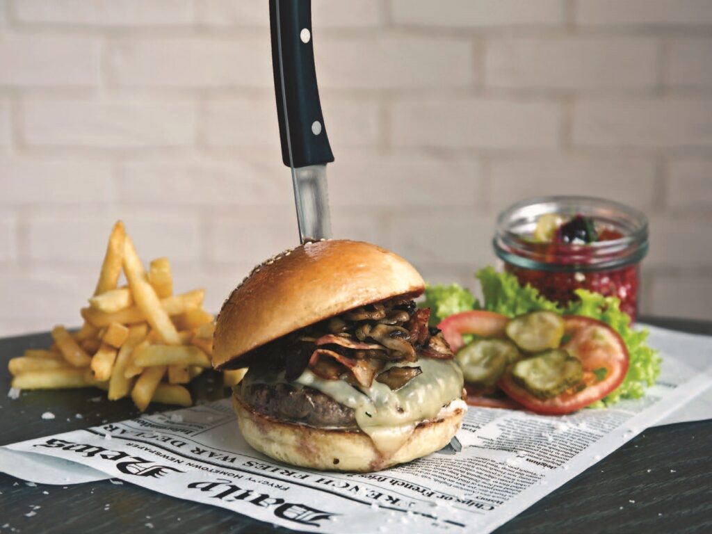 Café 302’s Burger Night Is the Saturday Treat You Deserve 1 Burger Night Cafe 302